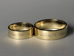Obrączki – symbol miłości i wierności Obrączki – symbol miłości i wierności